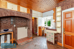 Kitchen 1- click for photo gallery